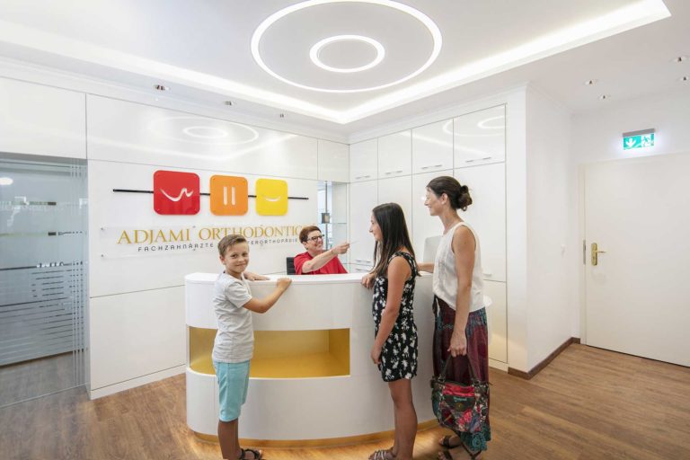 praxis für kieferorthopädie, koblenz, dr. adjami, kieferorthopäde